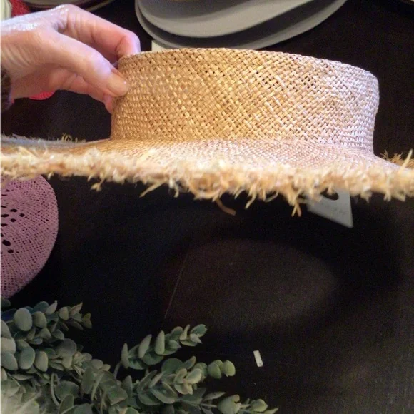 1 Hr SALE Rare Wyeth frayed open straw hat display picture 3